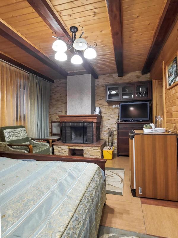 Deluxe Double Room with Bath image 4