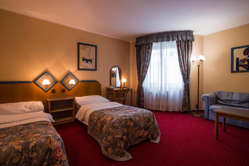 Superior Double or Twin Room image 3