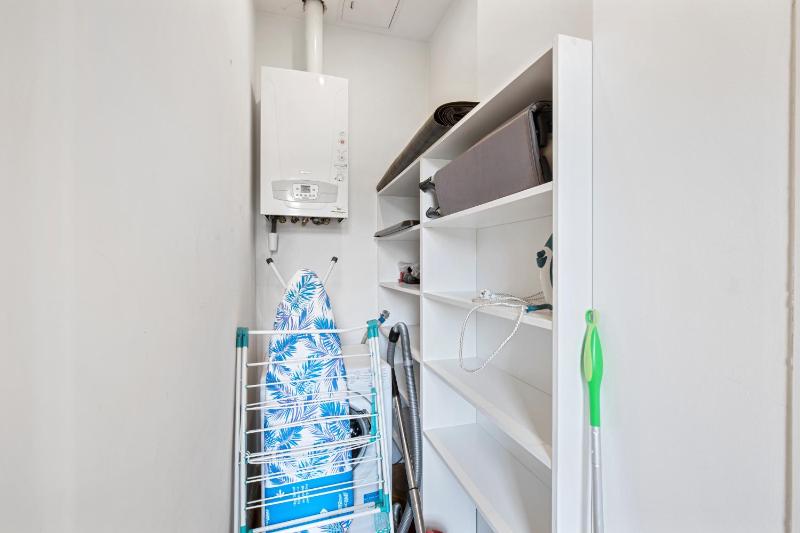 One-Bedroom Apartment with Balcony image 3