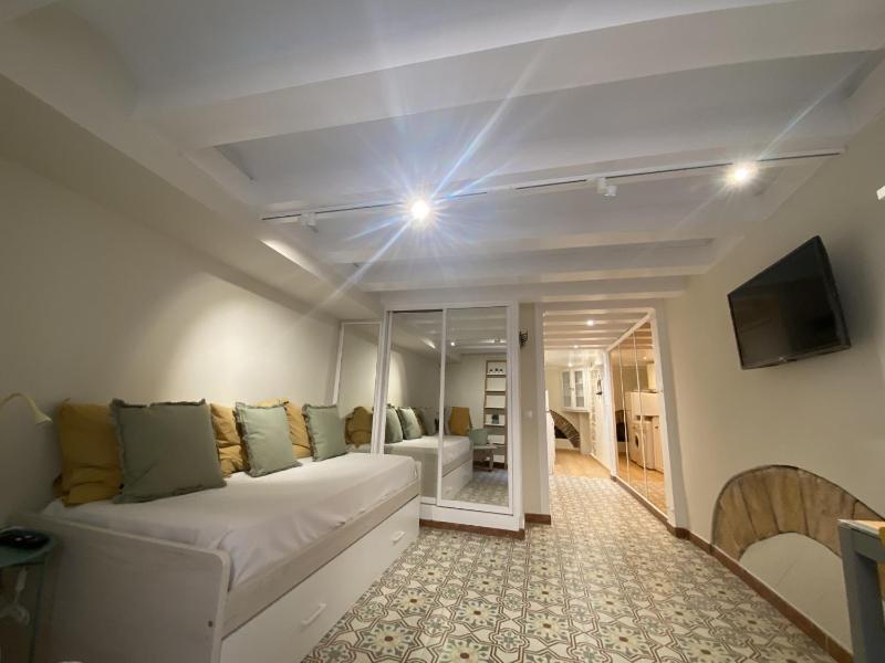 TarracoHomes TH143 Studio Old Town - image 29