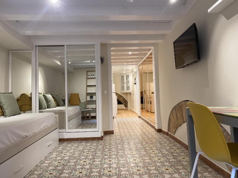 TarracoHomes TH143 Studio Old Town - image 7