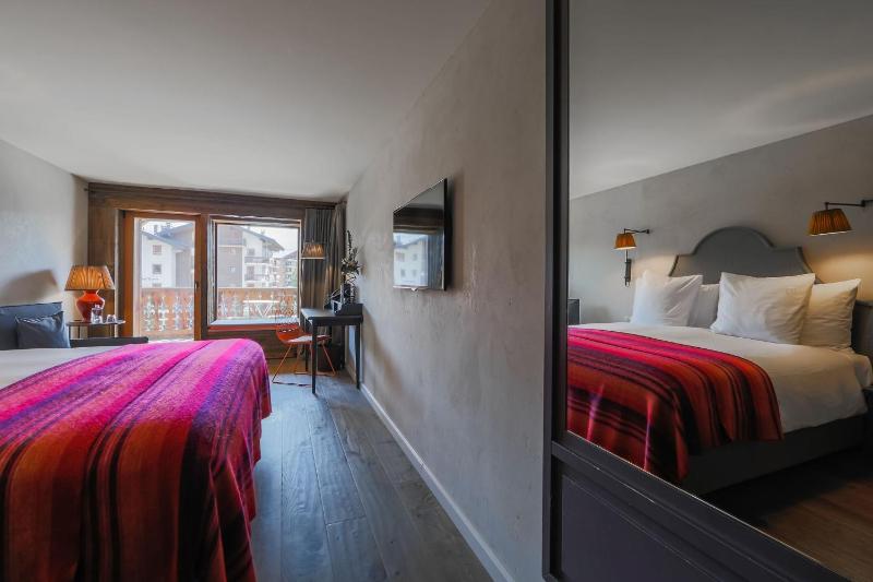 Superior Double or Twin Room image 4