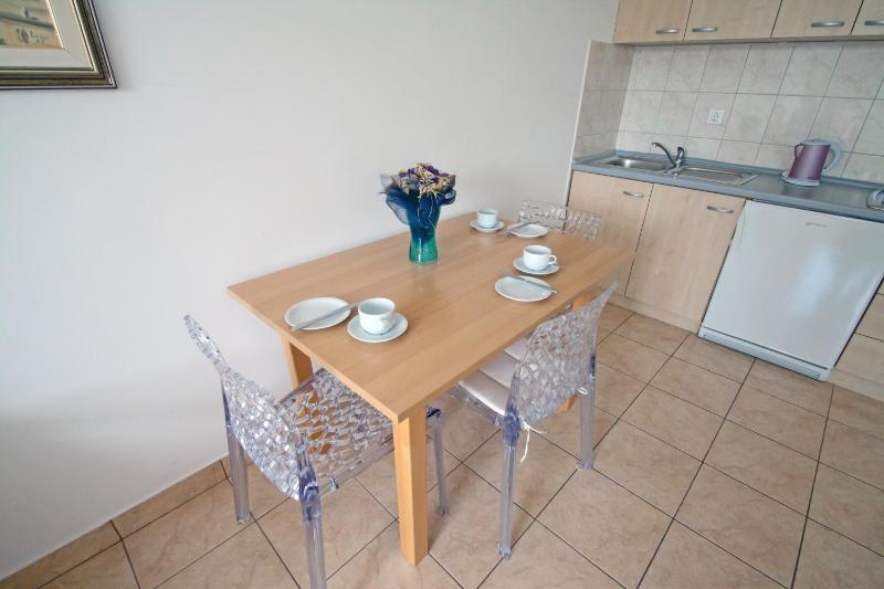 Family Apartment (2 Adults + 2 Children) image 3