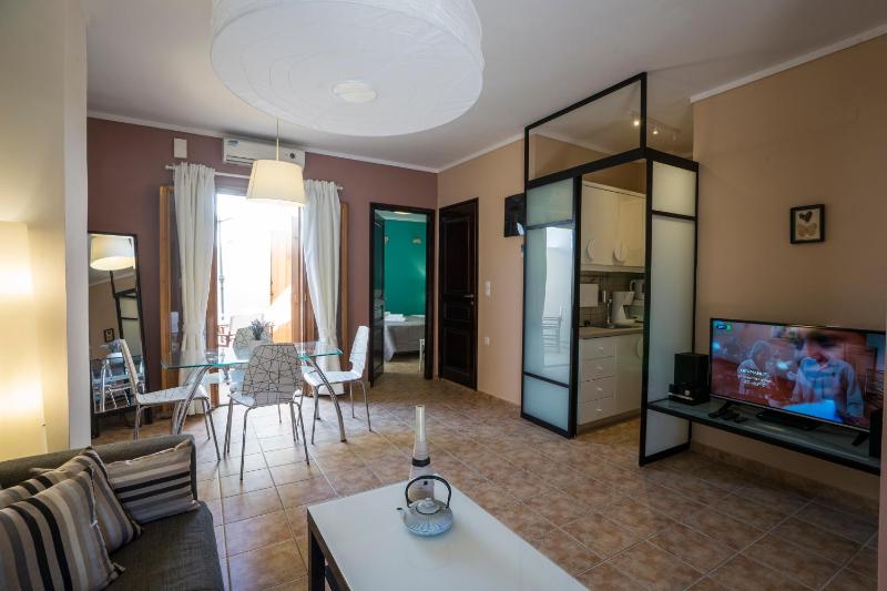 Deluxe Family Suite image 1
