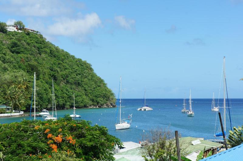 Superb Split Level Waterside Apt Marigot Bay St Lucia WI - image 3