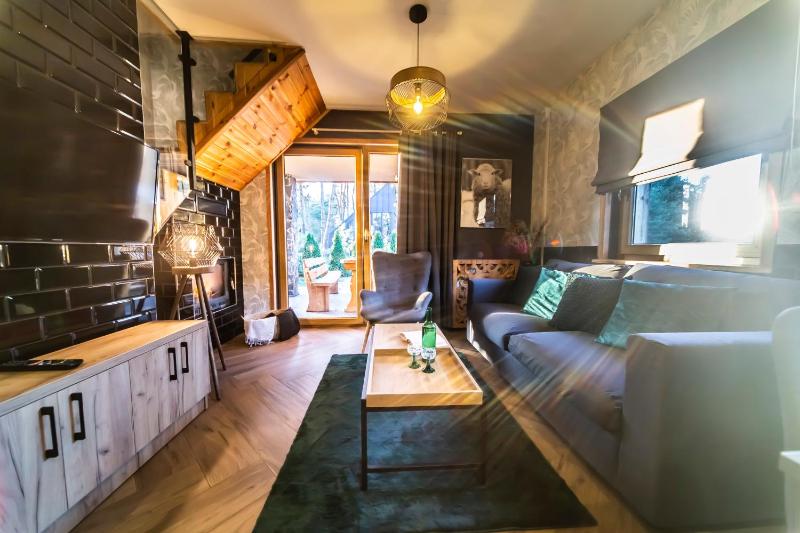 Chalet  Modern Folk 1 image 4