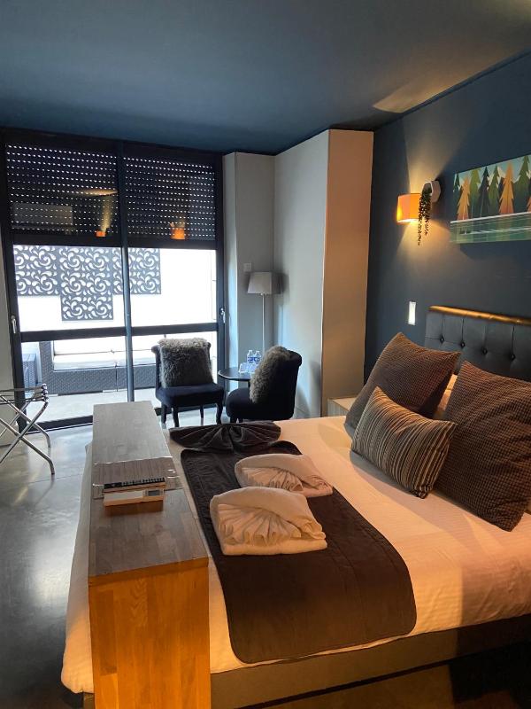 Quadruple Room image 4