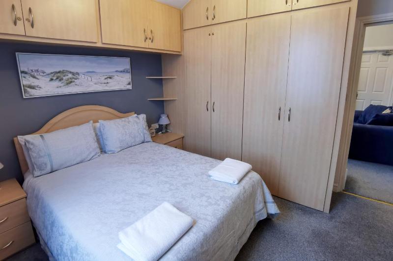 Standard Double Suite image 1