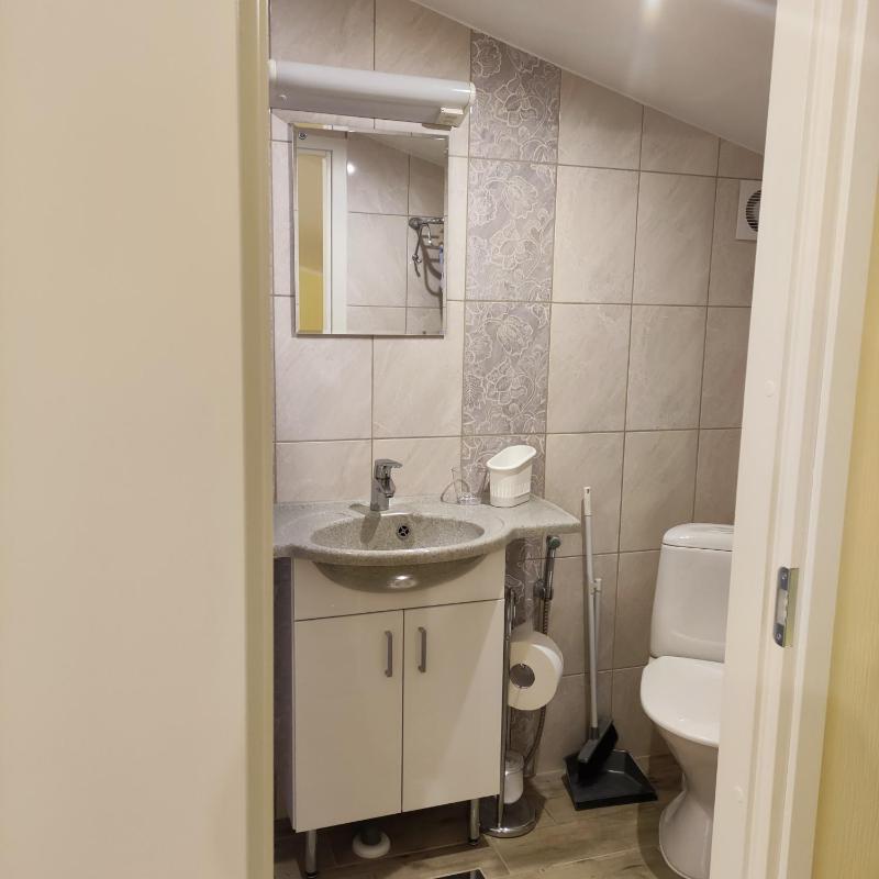 Studio Apartment image 2