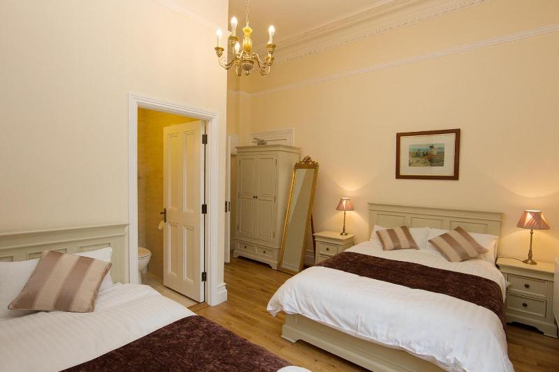 Glencourt Apartments - image 14