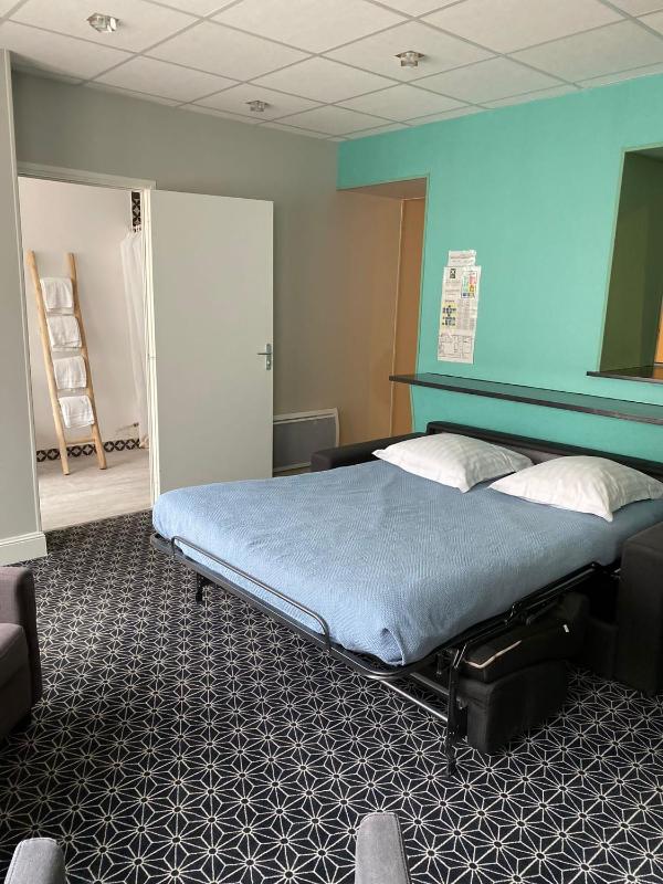 Family Room with disabled access image 4
