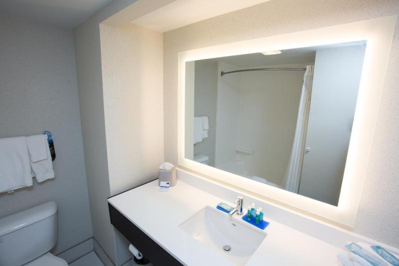Suite with Two Beds - Non-Smoking image 3
