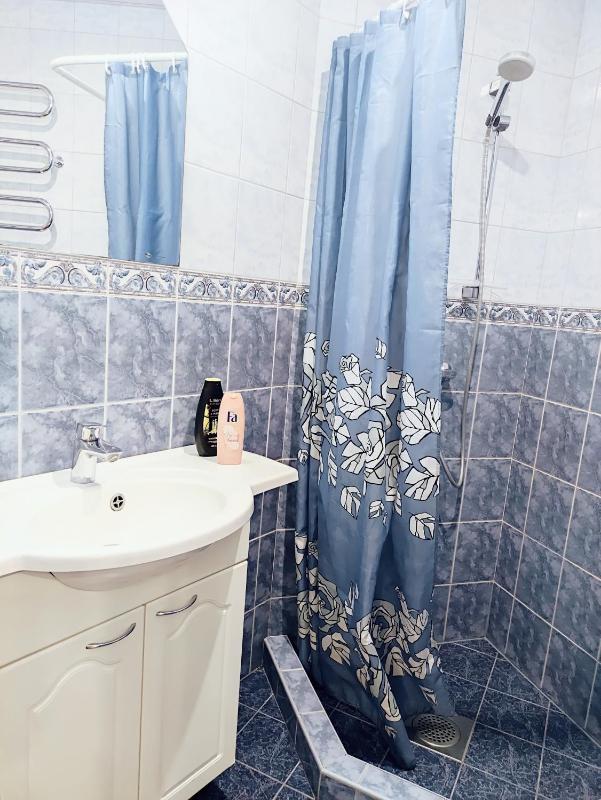 Studio (2 Adults) image 2