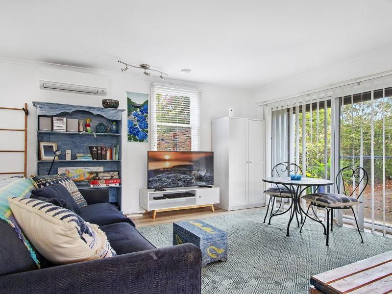 Bay Cottage - image 12
