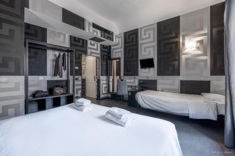 Basic Triple Room image 4