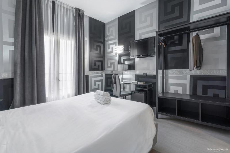 Single Room image 1