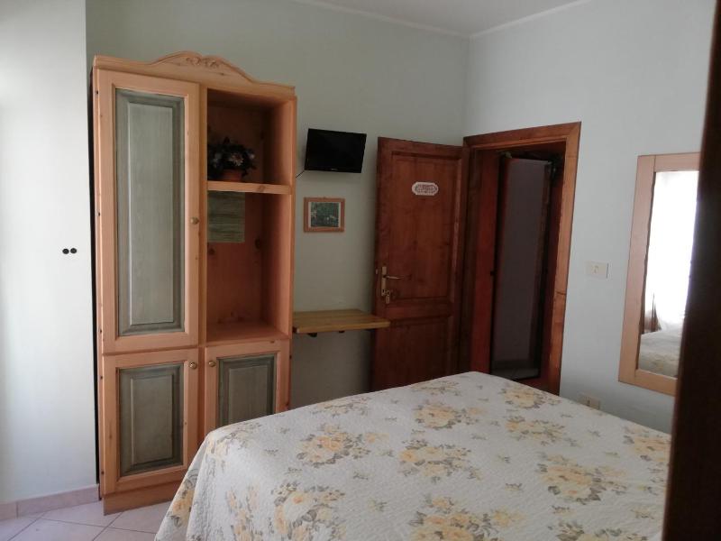 Double Room with Balcony image 1