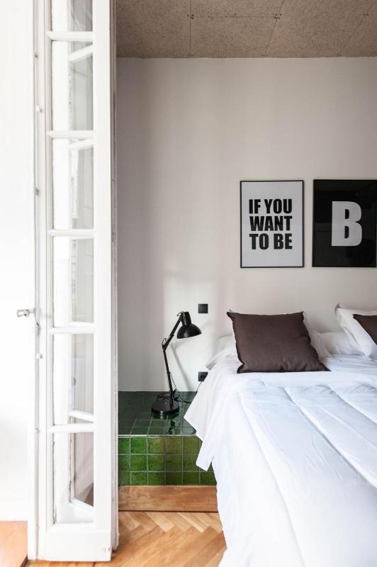 Superior Double Room with Balcony image 2