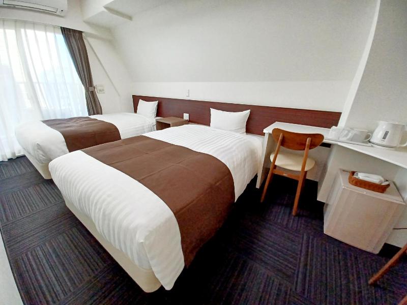 Akasaka Urban Hotel - image 9