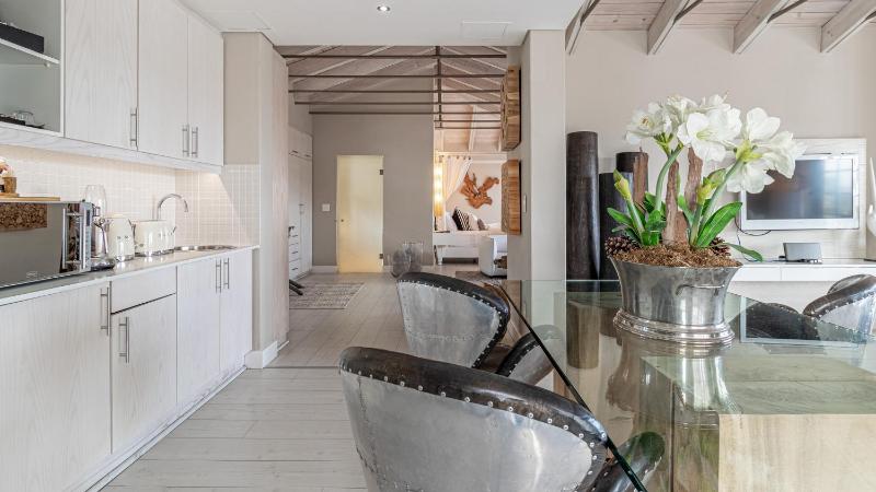 Penthouse Suite with Sea View image 1