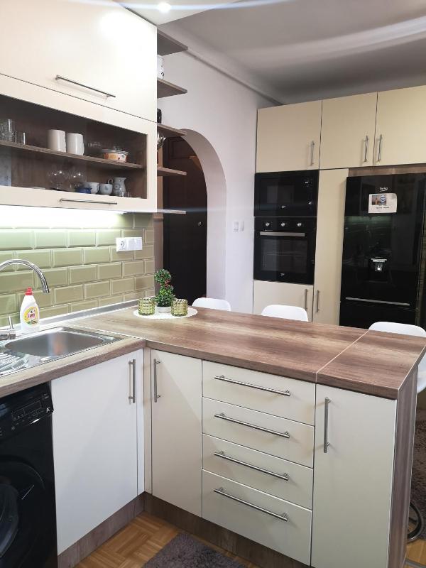 SARA Apartment - image 2