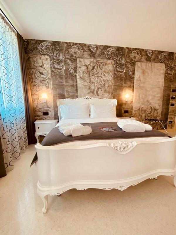 Junior Suite with Terrace image 2