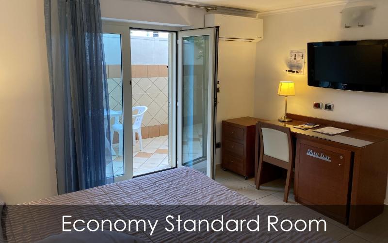 Economy Double or Twin Room image 4