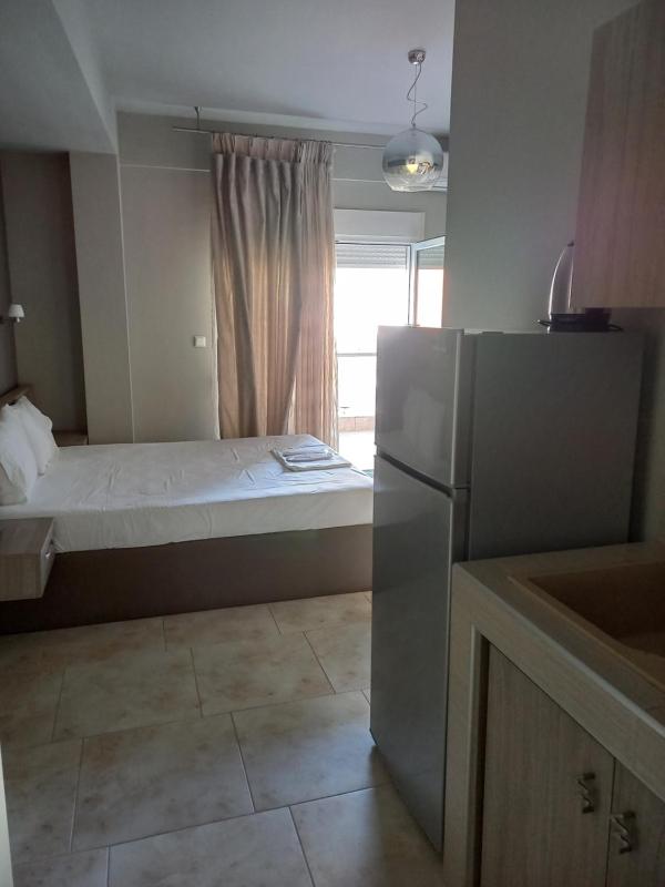 Economy Double Room image 3