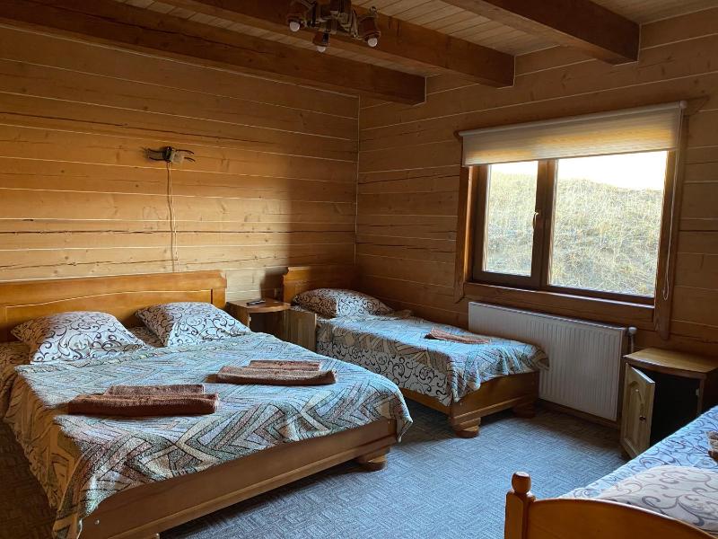 Quadruple Room with Mountain View image 3
