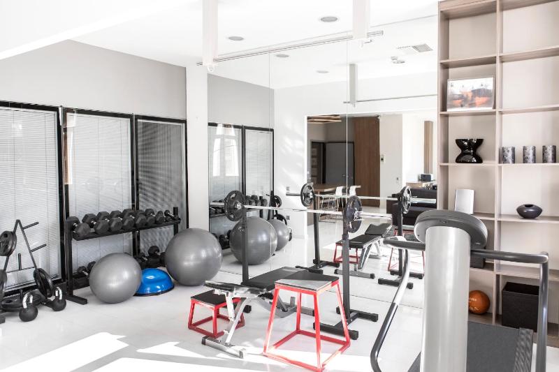 Two Bedroom Suite with Acropolis View image 4