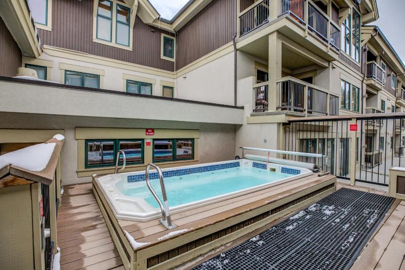 Riverbend 4 O'Clock Run Condo: Ski In/Out - image 2