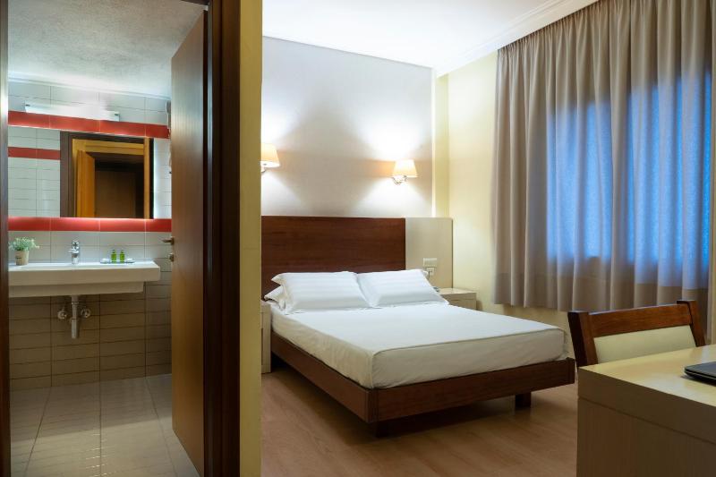 Standard Room without Balcony image 2