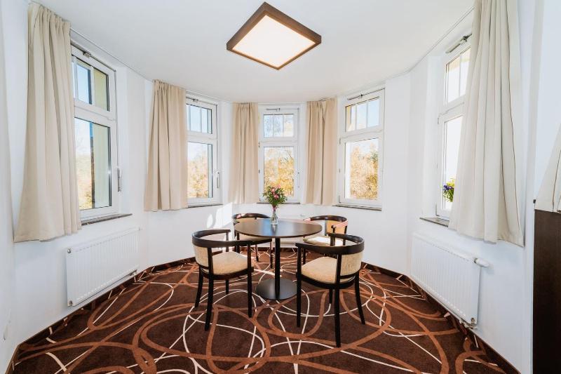Hotel Hubertus - image 12