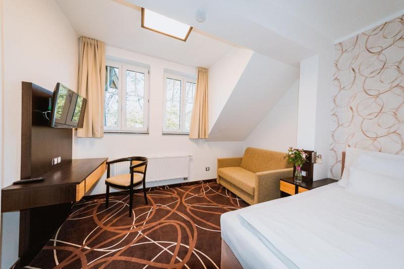 Hotel Hubertus - image 6