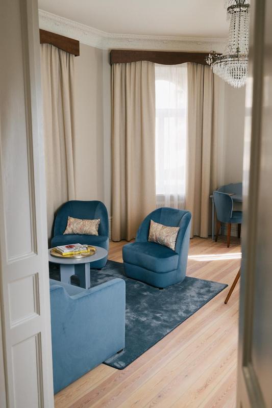 Executive King Suite image 4