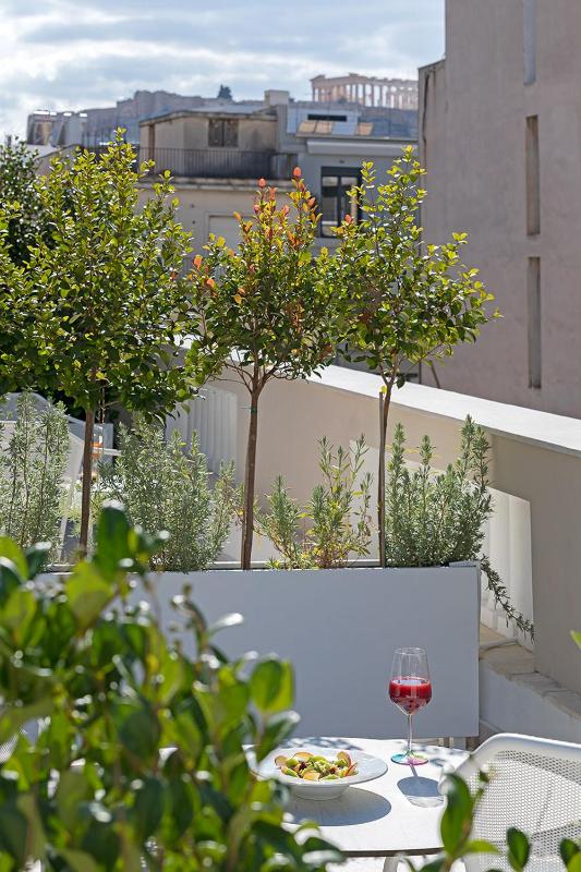 Premium Rooftop Room with Terrace & Acropolis View image 1