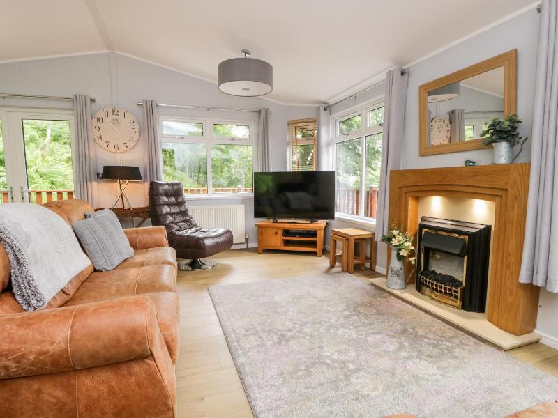 Ambleside Lodge - image 12