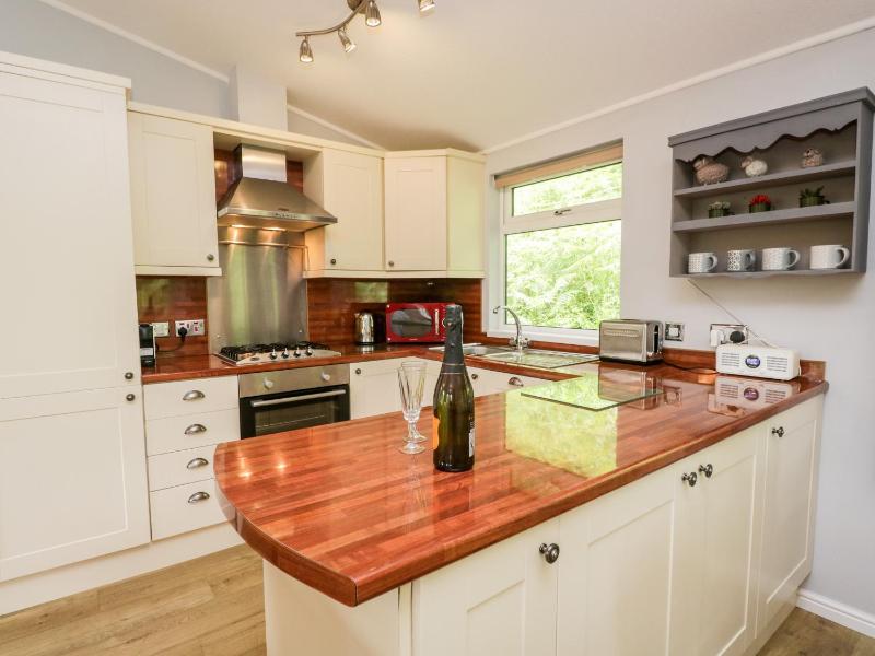 Ambleside Lodge - image 16