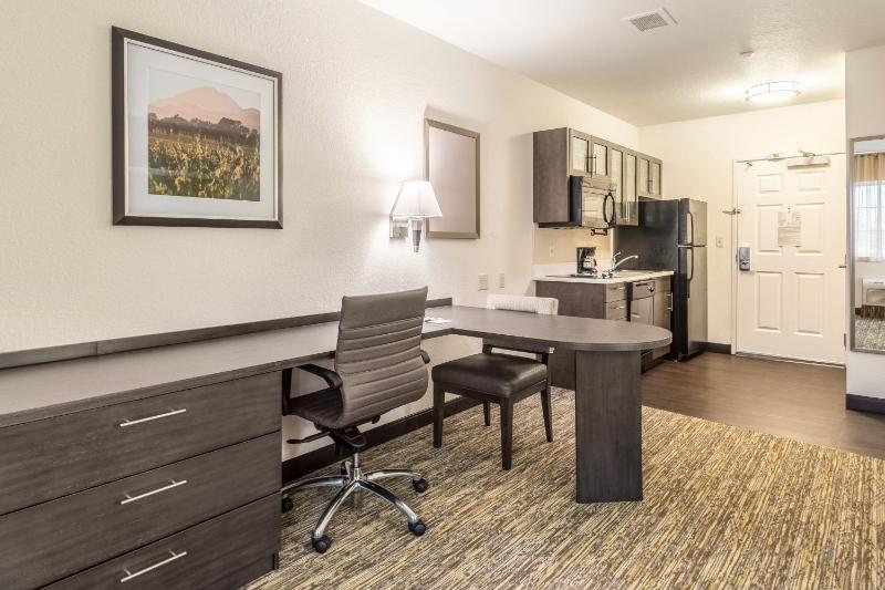 Candlewood Suites Portland Airport By IHG - image 40