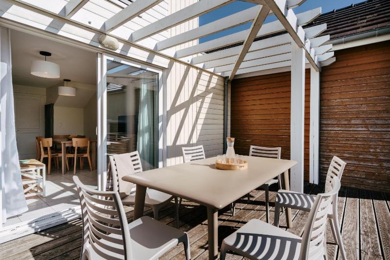 Two-Bedroom Duplex House with Terrace (6 people) image 3