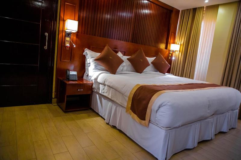 Sainte Famille Hotel - image 3