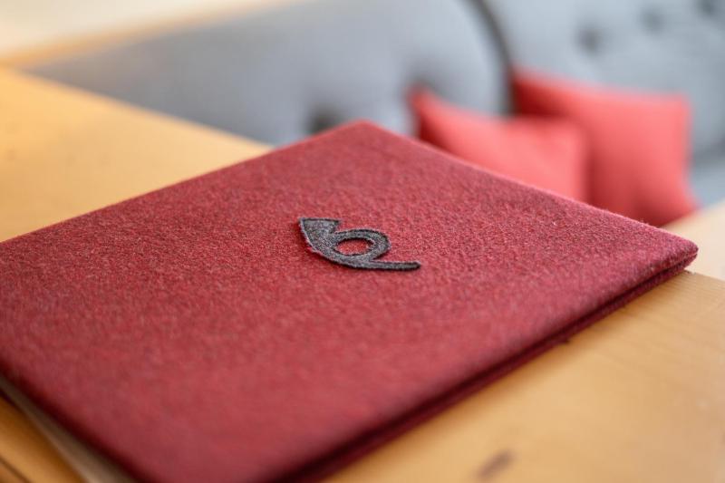 Studio with Balcony image 1