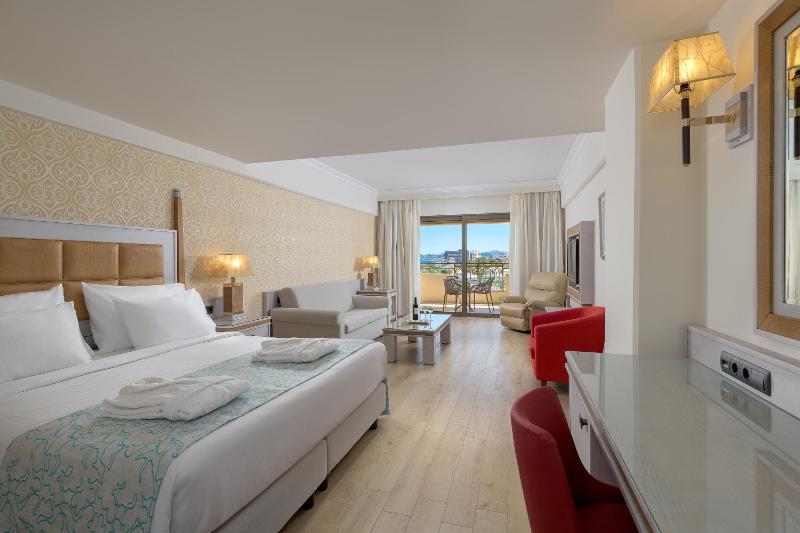 Junior Suite with Sea View image 1