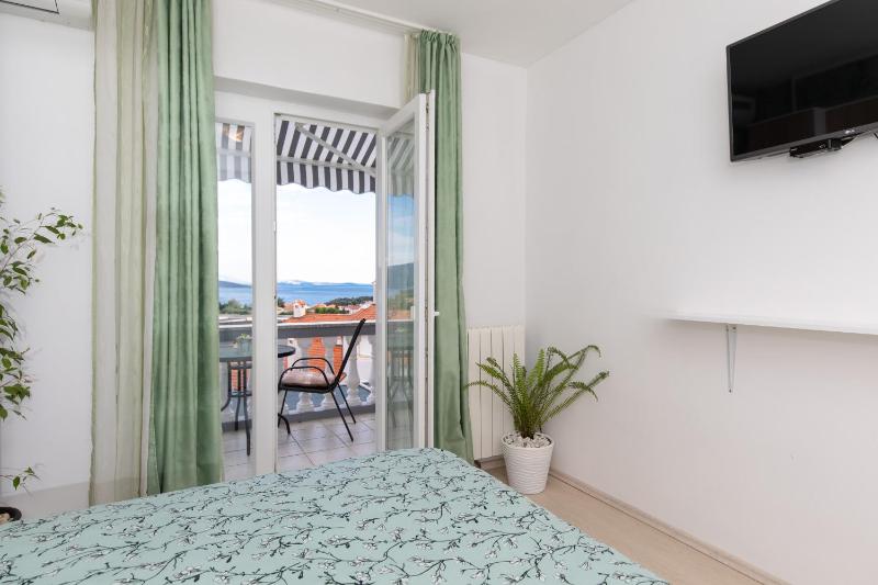 Standard Double Room image 3