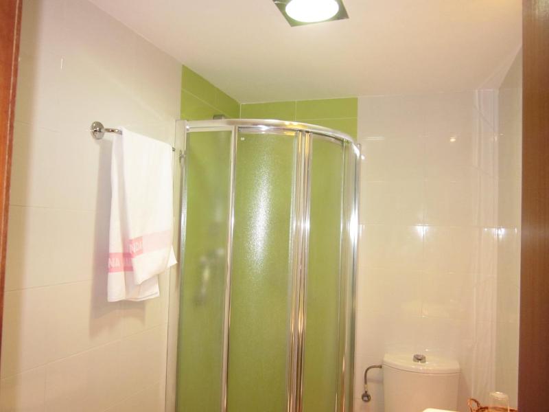 Double or Twin Room image 3