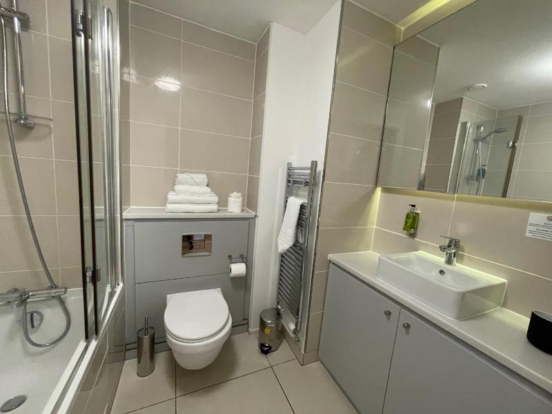Studio Apartment image 4