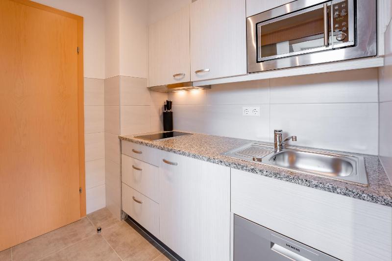 One-Bedroom Apartment image 1