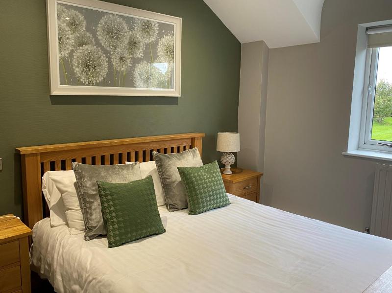 Double Room image 4
