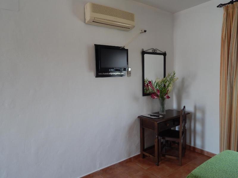 Double or Twin Room image 2