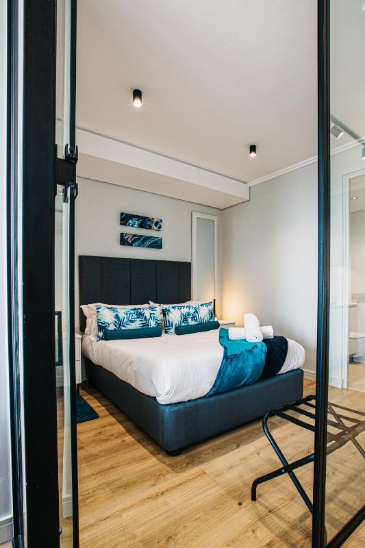Ellipse Waterfall Executive Apartments - image 10